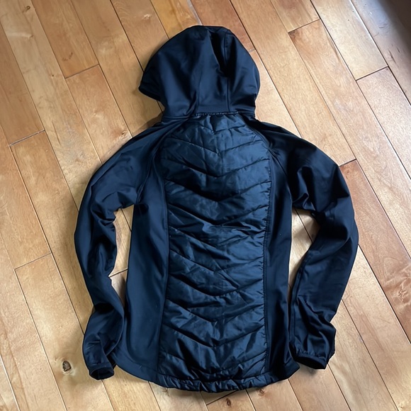 Warm sports black jacket - Picture 2 of 6